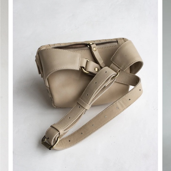 Woven Remy Crossbody Bag - Cream - Picture 5 of 7